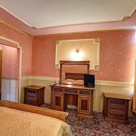 Izvora 3*